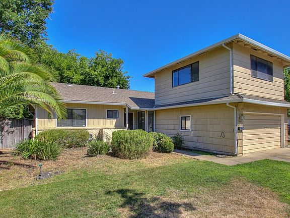 2nd image of 2441 Catalina Dr