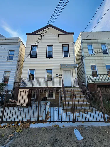 23 Stevens Ave #2 Photo 1