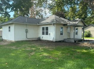604 N Main St, Wayland, MO 63472