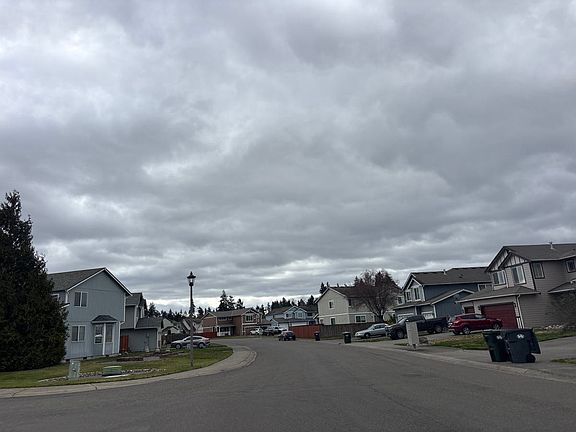 4th image of 2618 184th Street Ct E