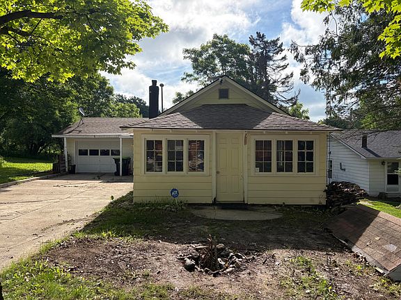 2nd image of 14110 Hicks Lake Dr