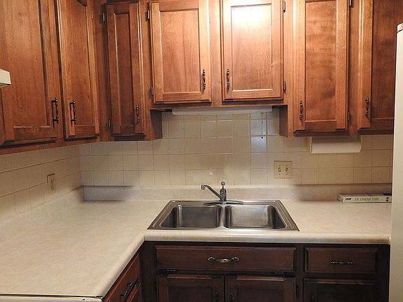 4th image of 1540 N Cotner Blvd #B304