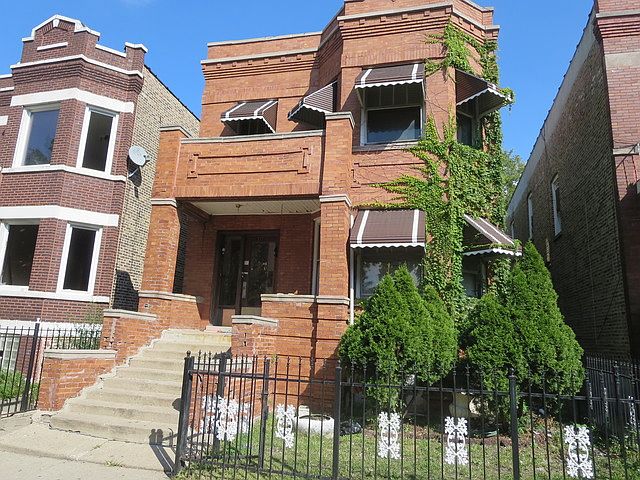 1st image of 717 N Trumbull Ave