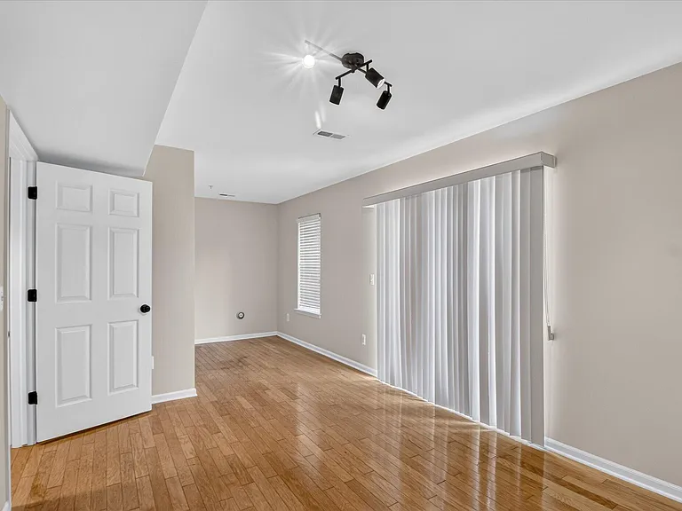 379 Cherry Orchard Rd — Photo 14