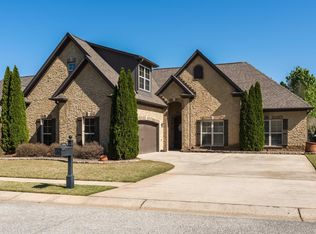 254 Strathaven Ln, Pelham, AL 35124