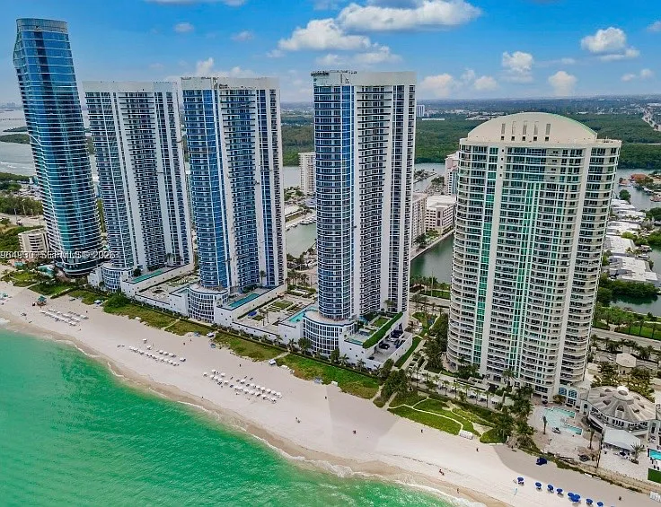 16001 Collins Ave #3803