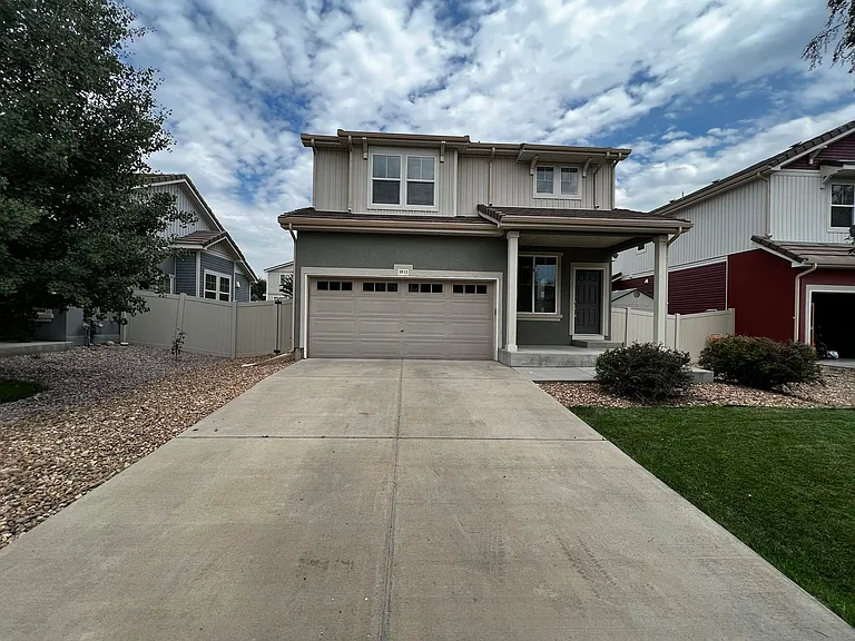 3913 Hunterwood Ln — Photo 2