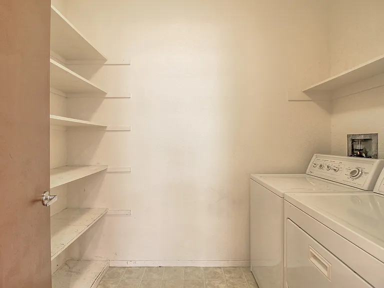400 N 1st St #112 — Photo 13