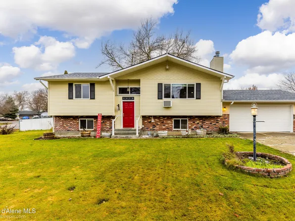 2215 W Medoc Ct, Hayden Lake, ID 83835