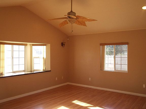 3rd image of 5528 N Charlotte Ave