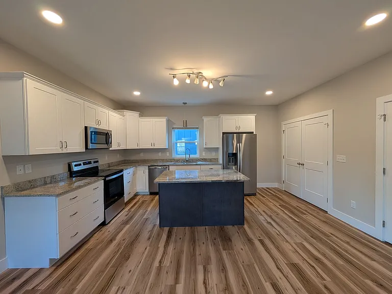 610 Salem Heights Ln — Photo 5