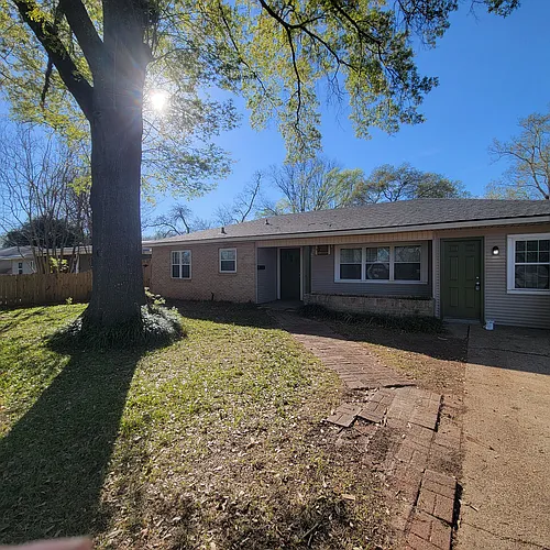 1307 Patricia Dr Photo 1