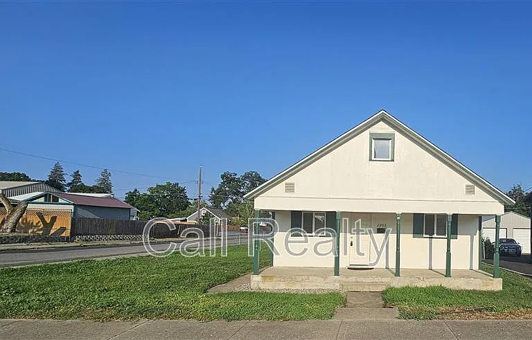 2903 N Smith St — Photo 1
