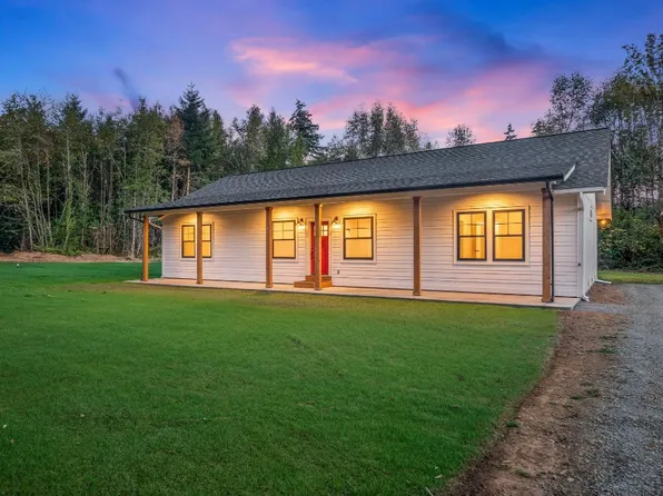 100 Iris Ln, Winlock, WA 98596