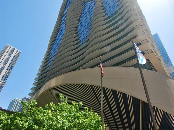 225 N Columbus Dr Unit 5905, Chicago, IL 60601