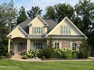 2003 Wooded Oak Ln, Crestwood, KY 40014