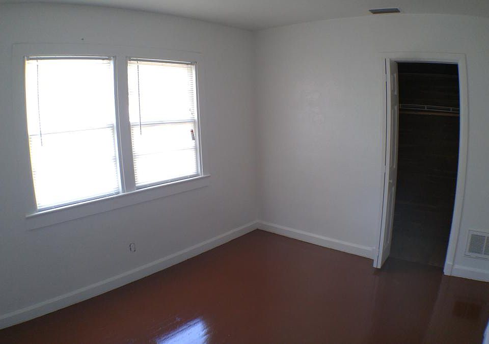 1st image of 1239 18th St APT B