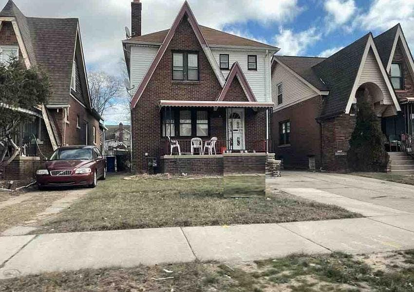 1st image of 15360 Kentucky St