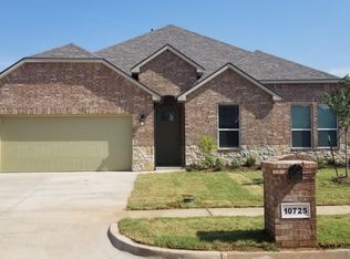 10725 SW 20th St, Yukon, OK 73099