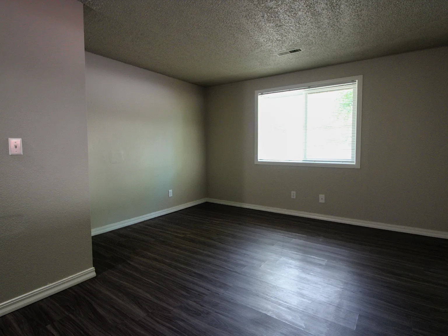 2 bed, 1.5 bath, $1,495 — Photo 3
