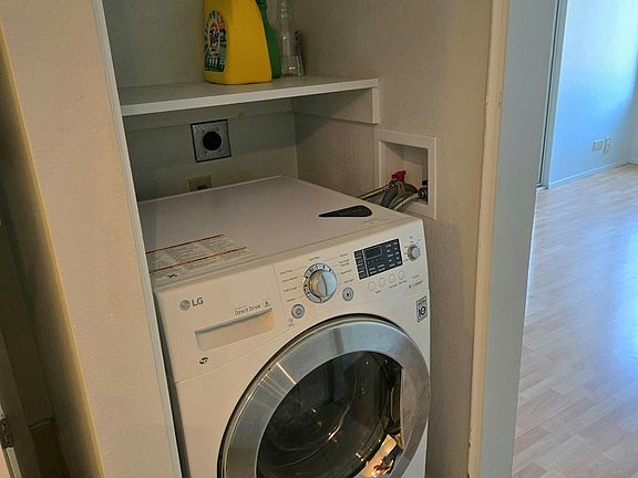 5th image of 1514 7th Ave Unit 205