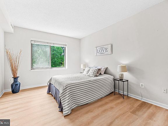 2nd image of 19355 Cypress Ridge Ter Unit 223
