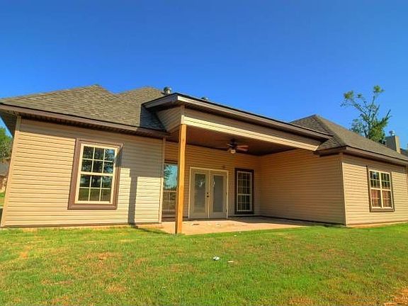 2nd image of 4010 Lantern Hill Dr