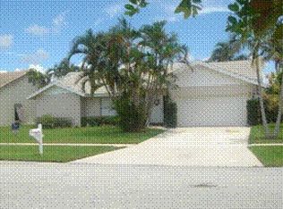 325 Sandalwood Ln, Boca Raton, FL 33487