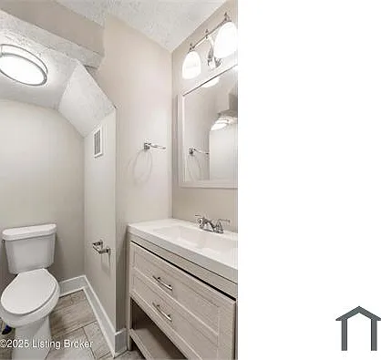 408 Dr W J Hodge St #J — Photo 23