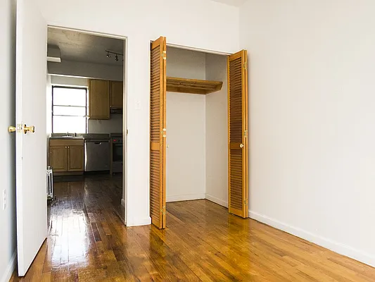 Rented by Crosstown Apartments NYC | media 80