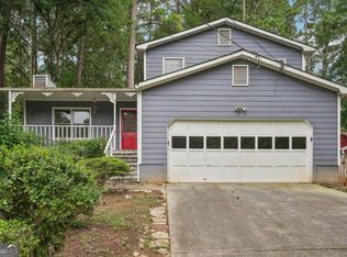723 Cedar Farms Dr, Lawrenceville, GA 30043