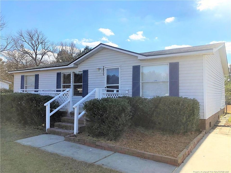 1st image of 1915 McGregor Dr