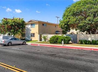 1004 El Camino Dr, Costa Mesa, CA 92626