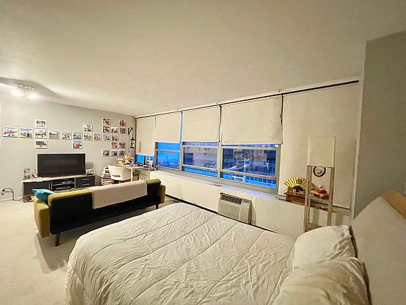 4th image of 3550 N Lake Shore Dr APT 2323