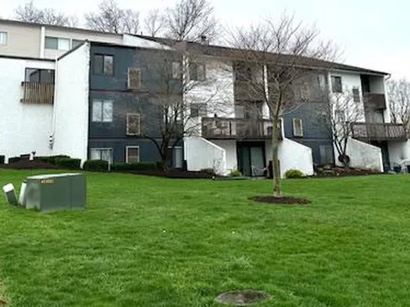 808 Stratford Dr APT 32, State College, PA 16801