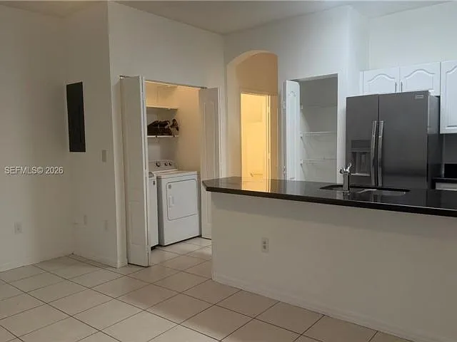 8340 NW 10th St — Photo 5