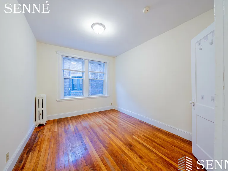 333 Harvard St #9 — Photo 6