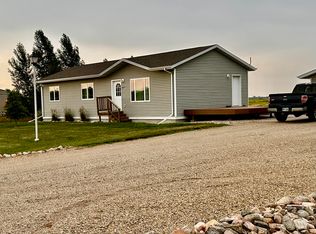 3112 Magnolia St N, Aberdeen, SD 57401