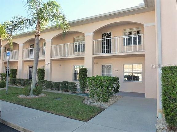 4th image of 12144 SW Egret Cir APT 507