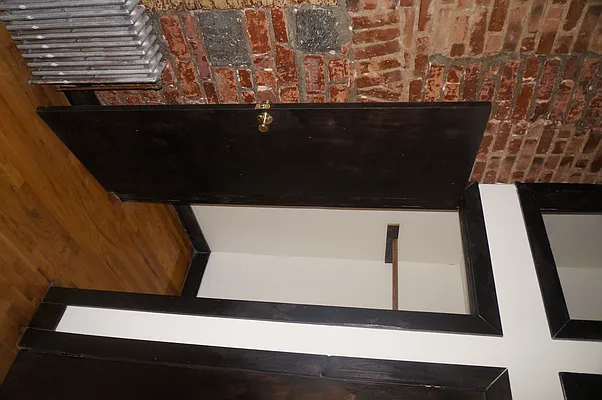 Rented by Nooklyn NYC LLC | media 8