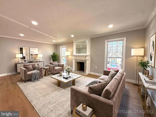 5836 Apsley House Ct