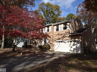 1828 Lillian Dr, Williamstown, NJ 08094