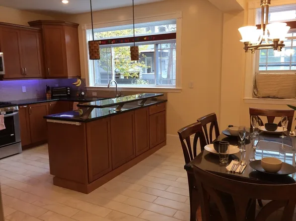 45 Mansfield St APT 1, Somerville, MA 02143