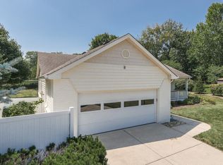428 Pleasantview Blvd, Greenwood, IN 46142