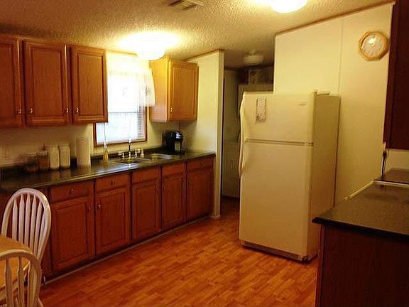 4th image of 40 Bonaire Pl