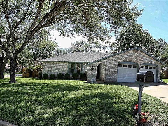 4th image of 807 Braesgreen Dr