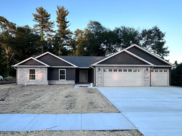 1621 Elderberry St SE, Demotte, IN 46310