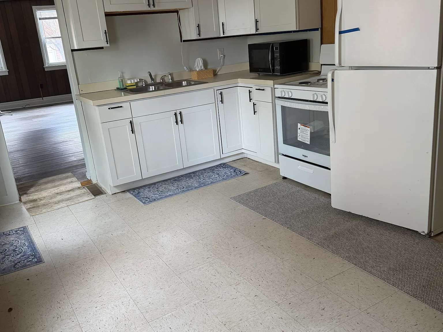 3 bed, 1469 sqft, $1,350 — Photo 2