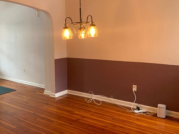 5th image of 109 E Hortter St