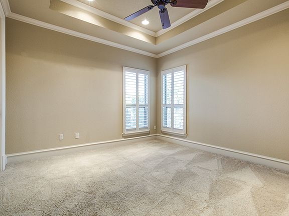 4th image of 6129 Theresa Ln